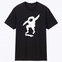 astronaut play the skateboard T Shirt